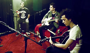 Neon Delta, hard rock acústico Neon Delta, hard rock acústico