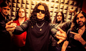 Arkgabriel encuentra a su nuevo bater&iacute;a