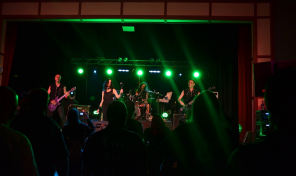 Leyenda actuar&aacute; junto a Secret Rule