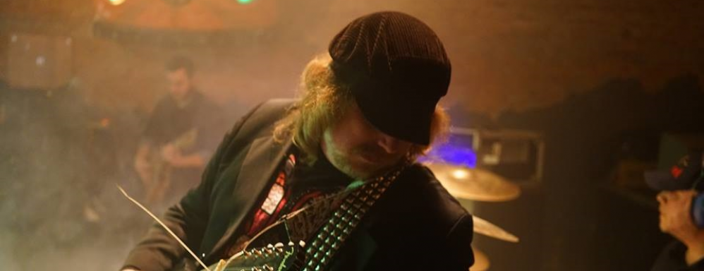 Avon to play six shows in Spain